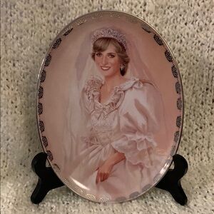 The People’s Princess plate from the Diana: Queen of Our Hearts Collection.